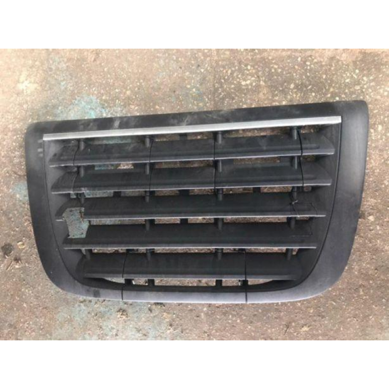 Решетка радиатора (борода) DAF XF 95, 105 Решетка радиатора (борода) DAF XF 95, 105