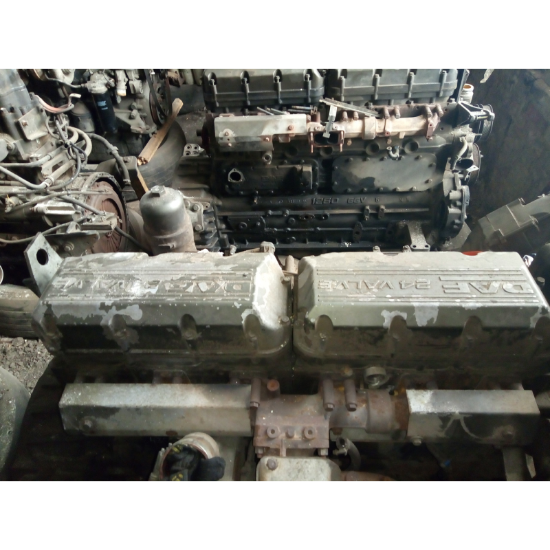 Крышка клапанная DAF XF 95 Крышка клапанная DAF XF 95