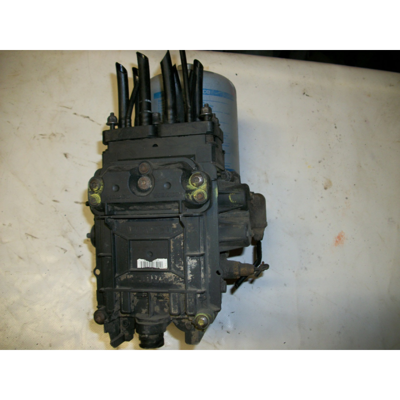 Клапан осушитель воздуха APS 4-ёх контурный Scania R G ,Скания euro 5-6 2795850 Клапан осушитель воздуха APS 4-ёх контурный Scania R G ,Скания euro 5-6 2795850