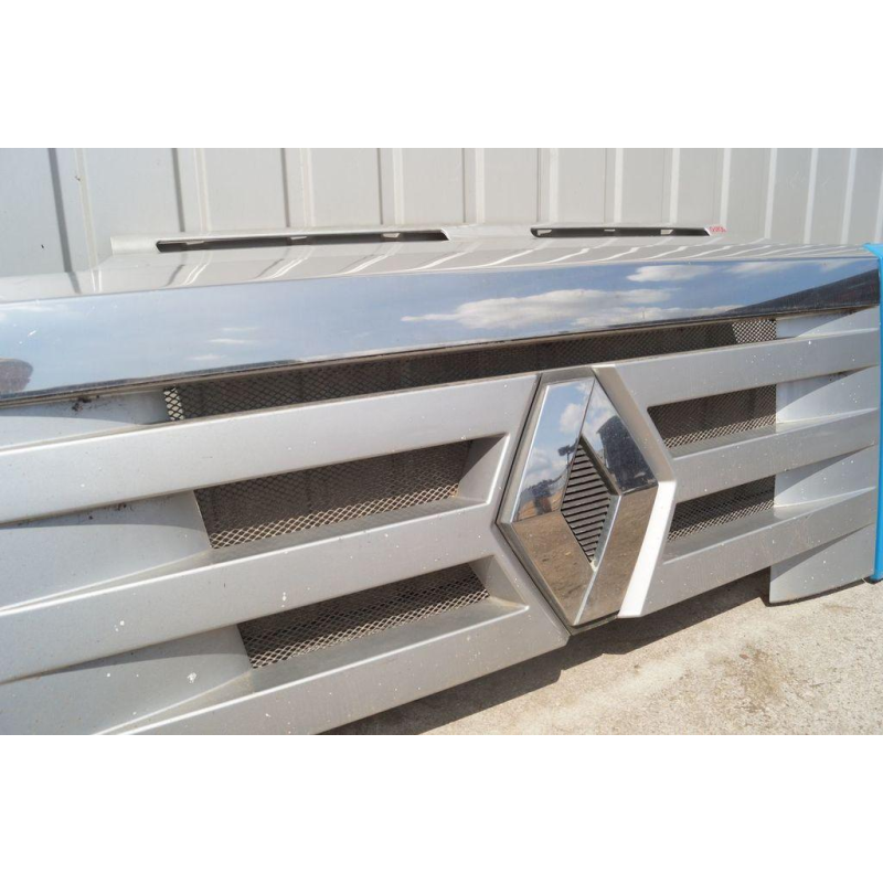 Решетка радиатора Renault Magnum Решетка радиатора Renault Magnum