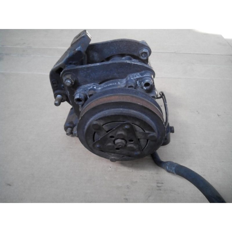 Компрессор кондиционера б\у Рено Магнум , Renault Magnum Е3-5 8200819568 Компрессор кондиционера б\у Рено Магнум , Renault Magnum Е3-5 8200819568