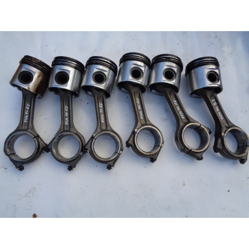 Поршень б\у Скания Scania R L euro 5 380,420 1798596 Поршень б\у Скания Scania R L euro 5 380,420 1798596