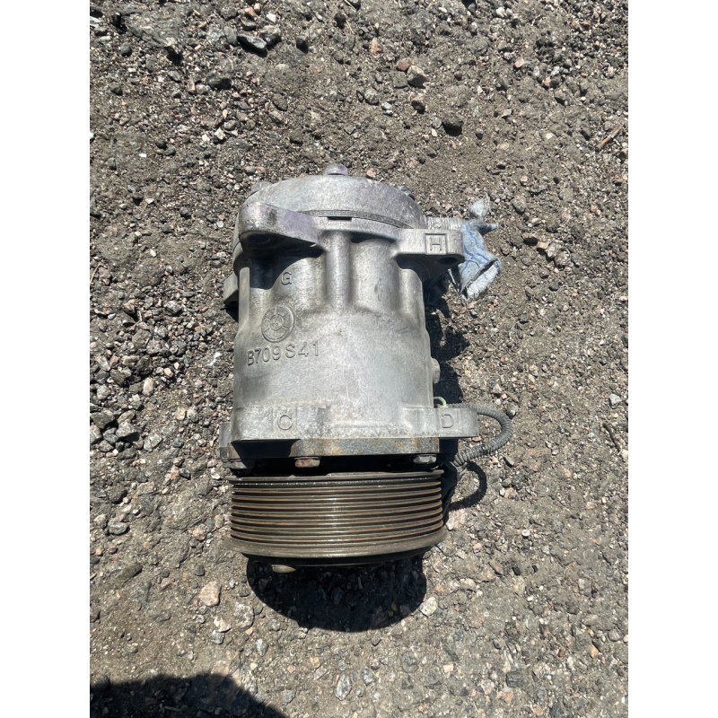 Компрессор кондиционера Man TGA - TGX ,МАН ТГА ТГХ 51779707004 51779707006 Компрессор кондиционера Man TGA - TGX ,МАН ТГА ТГХ 51779707004 51779707006