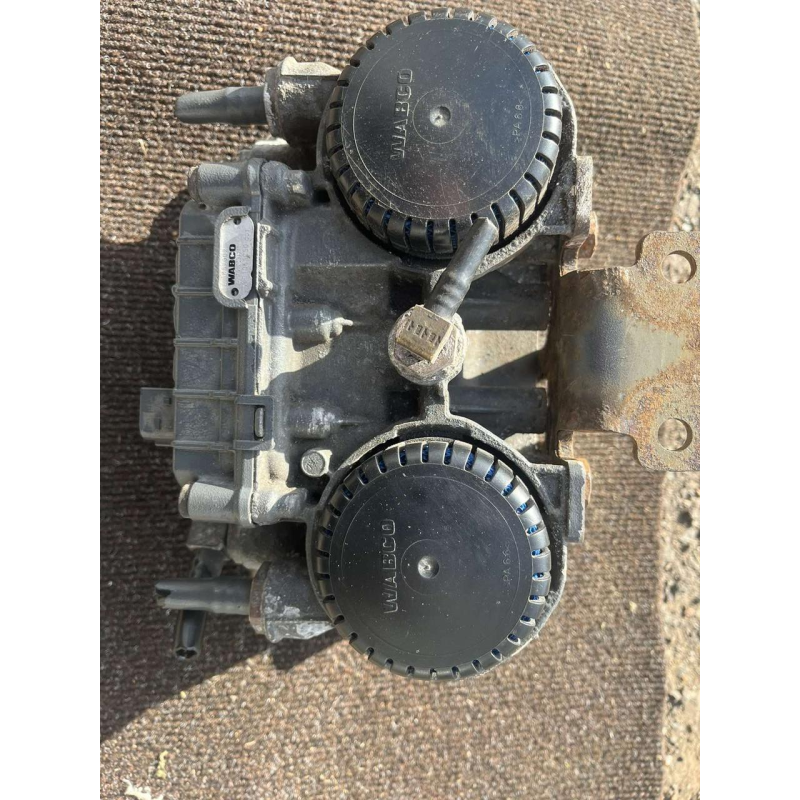 Кран модулятор EBS задняя ось на DAF XF 106 1867002