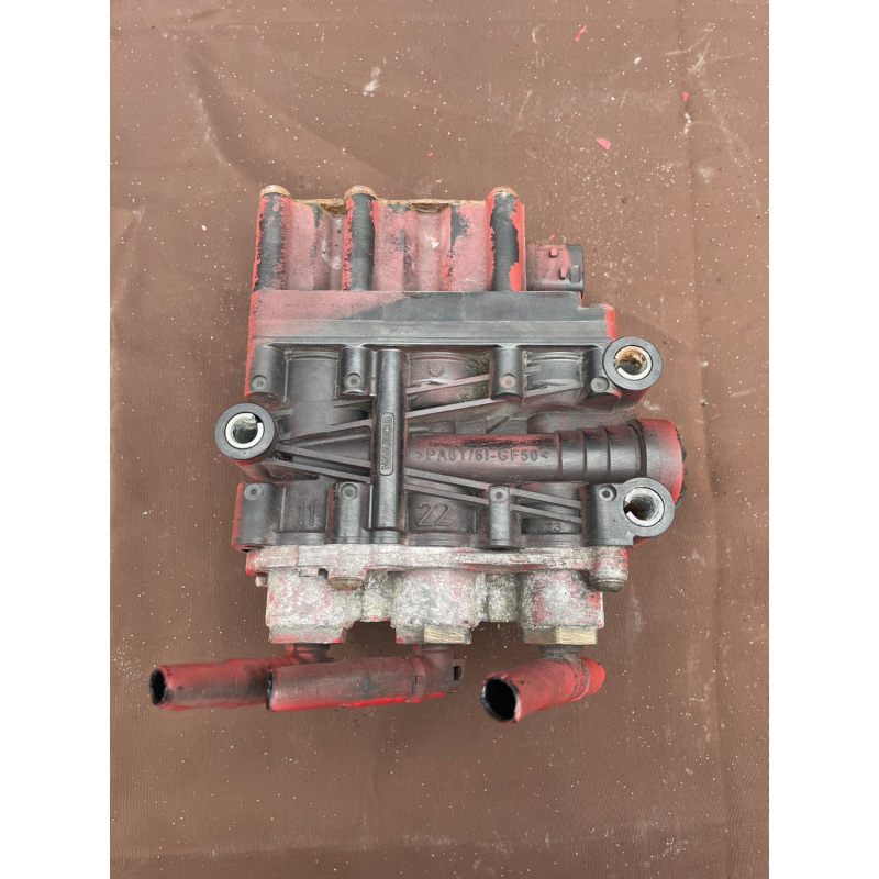 Кран рівня полу DAF E 6-106,ДАФ ХФ106 Е6 б/в 47289004 10-037 Кран рівня полу DAF E 6-106,ДАФ ХФ106 Е6 б/в 47289004 10-037