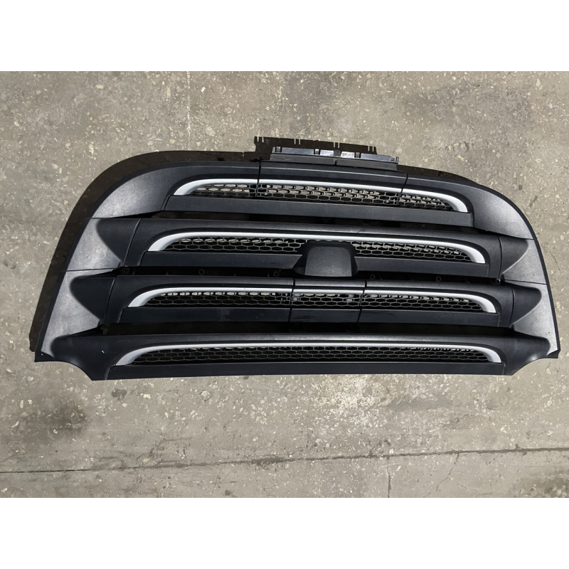 Решітка радіатора DAF E6-106,ДАФ ХФ106 Е6 б/в в оригіналі 1886591 Решітка радіатора DAF E6-106,ДАФ ХФ106 Е6 б/в в оригіналі 1886591