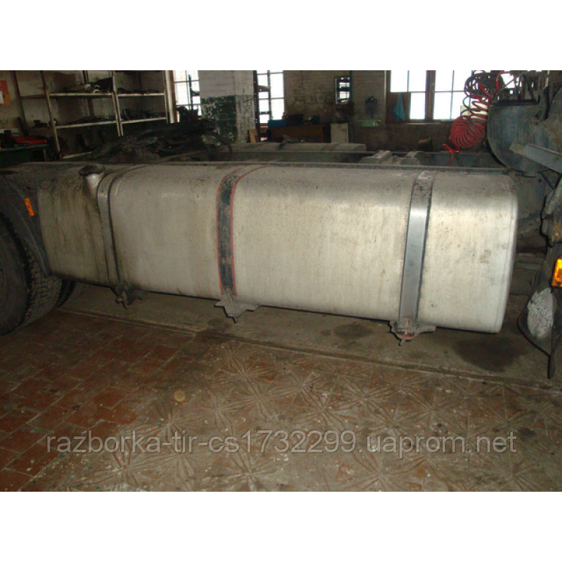 Топливный бак на Renault magnum Топливный бак на Renault magnum