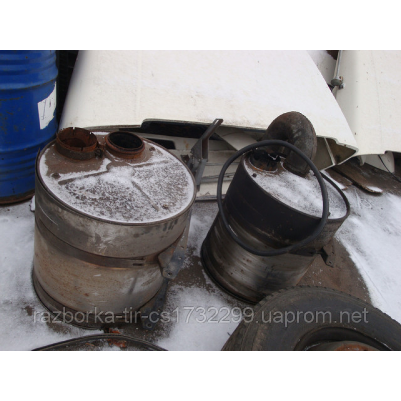 Глушитель на Renault magnum Глушитель на Renault magnum