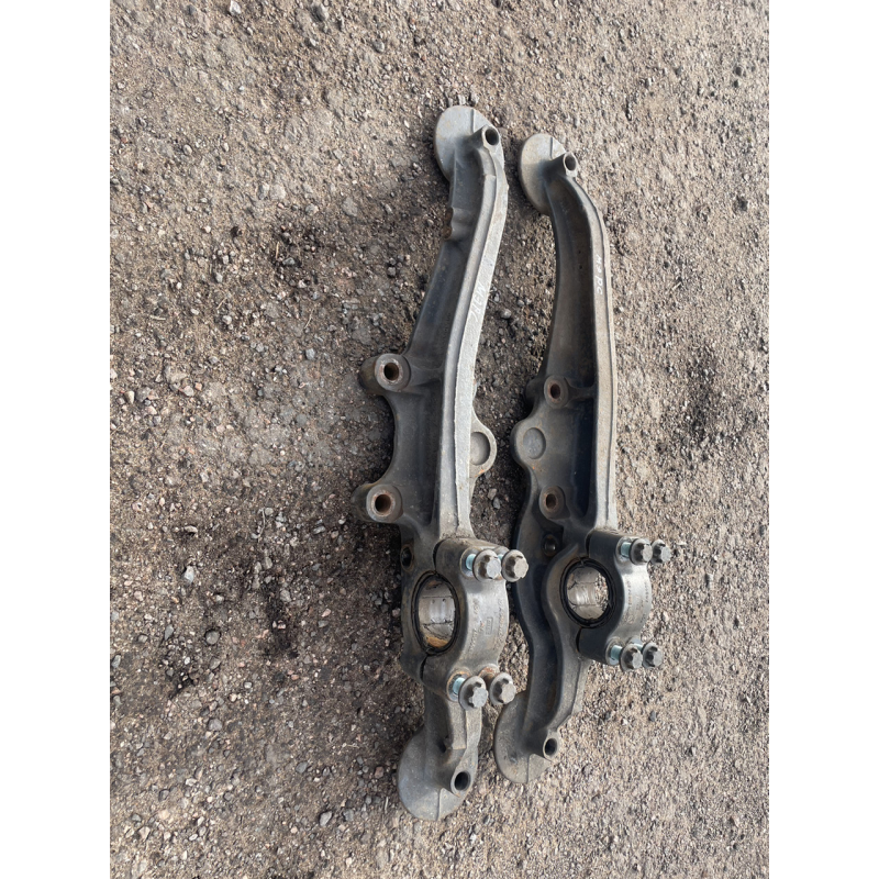 Mercedes Benz Actros MP4 E5 ,МЕРСЕДЕС АКТРОС МП4 Е5, кронштейн подушек задний б/у А9603283441 А9603283541 Mercedes Benz Actros MP4 E5 ,МЕРСЕДЕС АКТРОС МП4 Е5, кронштейн подушек задний б/у А9603283441 А9603283541