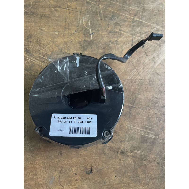 Mercedes Benz Actros MP4 E5,МЕРСЕДЕС АКТРОС МП4 Е5 шлейф под рулевой б/у А0004642018 Mercedes Benz Actros MP4 E5,МЕРСЕДЕС АКТРОС МП4 Е5 шлейф под рулевой б/у А0004642018