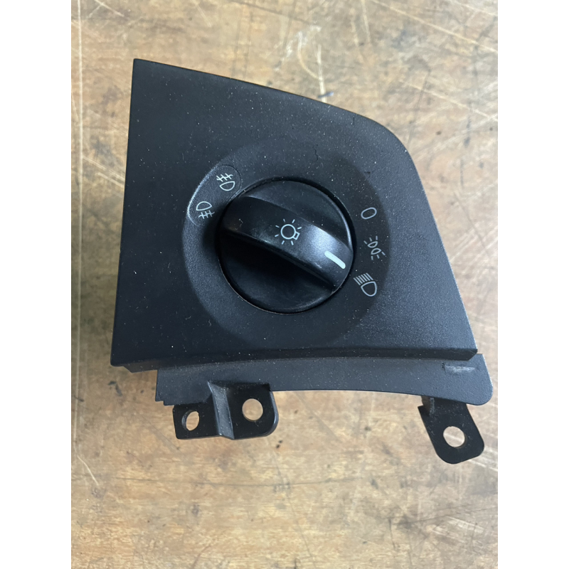 Mercedes Benz Actros MP4 E5 ,МЕРСЕДЕС АКТРОС МП4 Е5 регулятор света б/у А9605452604 Mercedes Benz Actros MP4 E5 ,МЕРСЕДЕС АКТРОС МП4 Е5 регулятор света б/у А9605452604