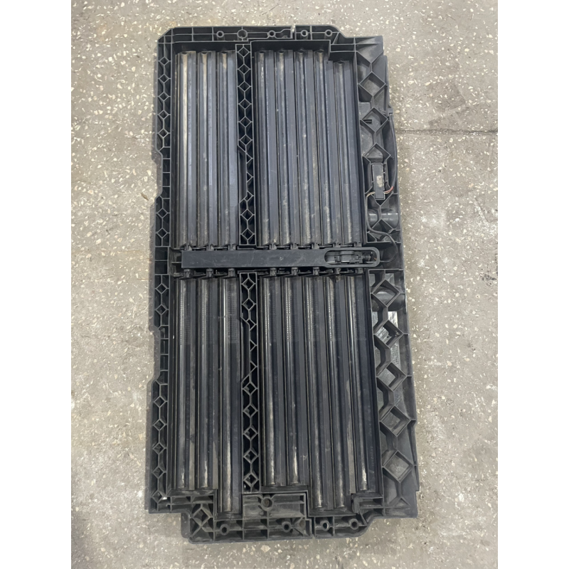 Mercedes Benz Actros MP4 E5,МЕРСЕДЕС АКТРОС МП4 Е5 жалюзи радиатора регулируемая б/у Mercedes Benz Actros MP4 E5,МЕРСЕДЕС АКТРОС МП4 Е5 жалюзи радиатора регулируемая б/у