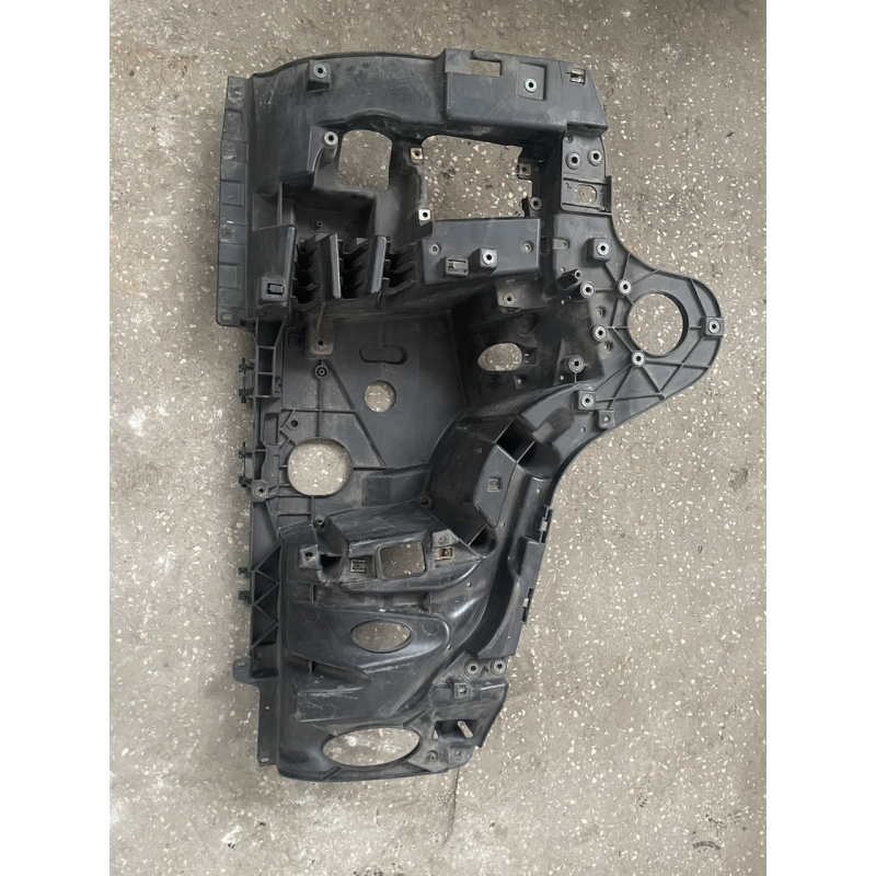 Mercedes Benz Actros MP4 E5,МЕРСЕДЕС АКТРОС МП4 Е5 кронштейн фары передний левый 9608802603 Mercedes Benz Actros MP4 E5,МЕРСЕДЕС АКТРОС МП4 Е5 кронштейн фары передний левый 9608802603