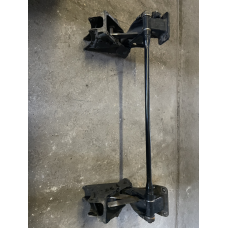 Renault Magnum DXI E5,РЕНО МАГНУМ ДХИ Е5  стабілізатор кабіни передній б/в 5010629419