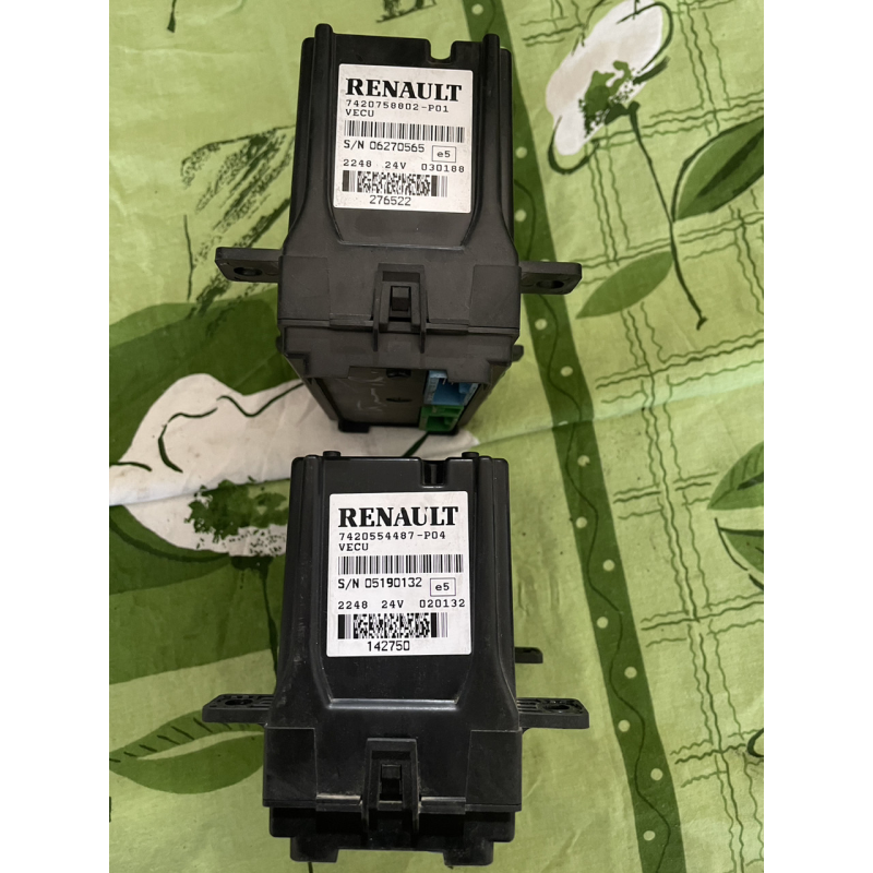 Renault Magnum DXI E5,РЕНО МАГНУМ ДХИ Е5  блок керування VECU 7420554487-P04