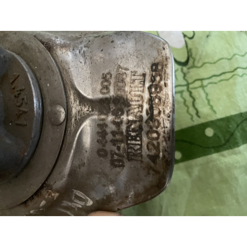 Renault Magnum DXI E5,РЕНО МАГНУМ ДХИ Е5 форсунка адблю б/в 7420908958 Renault Magnum DXI E5,РЕНО МАГНУМ ДХИ Е5 форсунка адблю б/в 7420908958