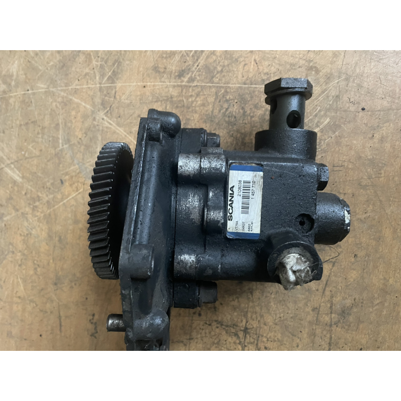 Scania R420,СКАНИЯ Е5 насос гура б/у 2108038 Scania R420,СКАНИЯ Е5 насос гура б/у 2108038