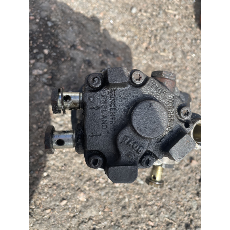 Renault Magnum E5 DXI ,РЕНО МАГНУМ ДХИ ,насос низкого давления б/у701895515301