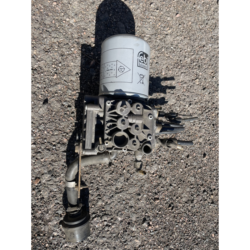 Renault Magnum E5 DXI 13 кран влагоделитель б/у