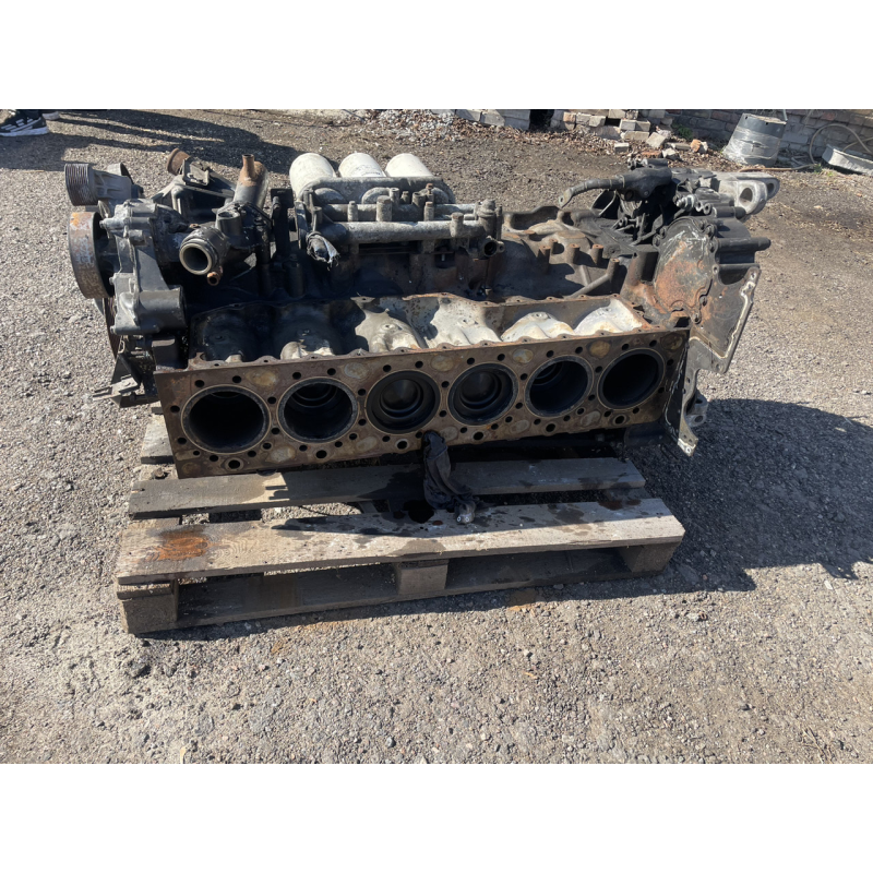 Renault Magnum E5 DXI D13,РЕНО МАГНУМ Е5 ДХИ Д13 двигатель без ГБЦ (пенек)б/у Renault Magnum E5 DXI D13,РЕНО МАГНУМ Е5 ДХИ Д13 двигатель без ГБЦ (пенек)б/у