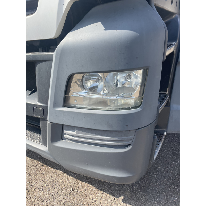 Man TGX E6 фара основная левая 81251016503