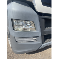 Man TGX E6 фара правая основная 81251016498