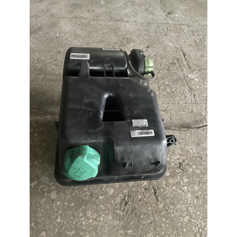 DAF E6 XF 106 расширительный бачок б/у Z8478005 DAF E6 XF 106 расширительный бачок б/у Z8478005