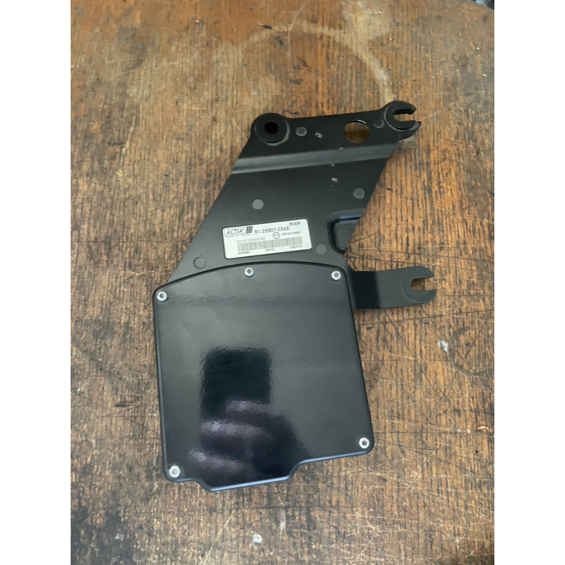 Man TGX E6,МАН ТГА ТГХ  преобразователь DC/DC. Converter 24/12 б/у 81259070348