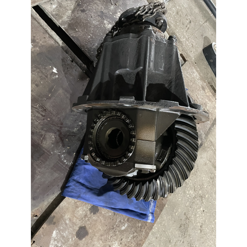 МАН ТГА ТГХ Е6,MAN TGX TGA E6 редуктор заднего моста б/у 38/15 ,81.35010.6301 МАН ТГА ТГХ Е6,MAN TGX TGA E6 редуктор заднего моста б/у 38/15 ,81.35010.6301